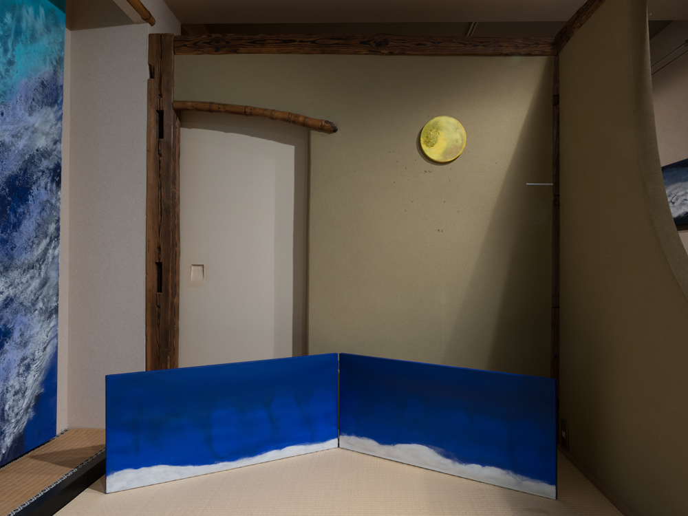Kinesis No.722(blue) Installation in Gallery Kankankyo Tokyo